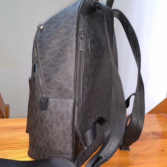 Michael Kors Logo Backpack - Picture 3 of 4